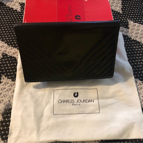 Charles Jourdan Paris - Picture 5 of 13